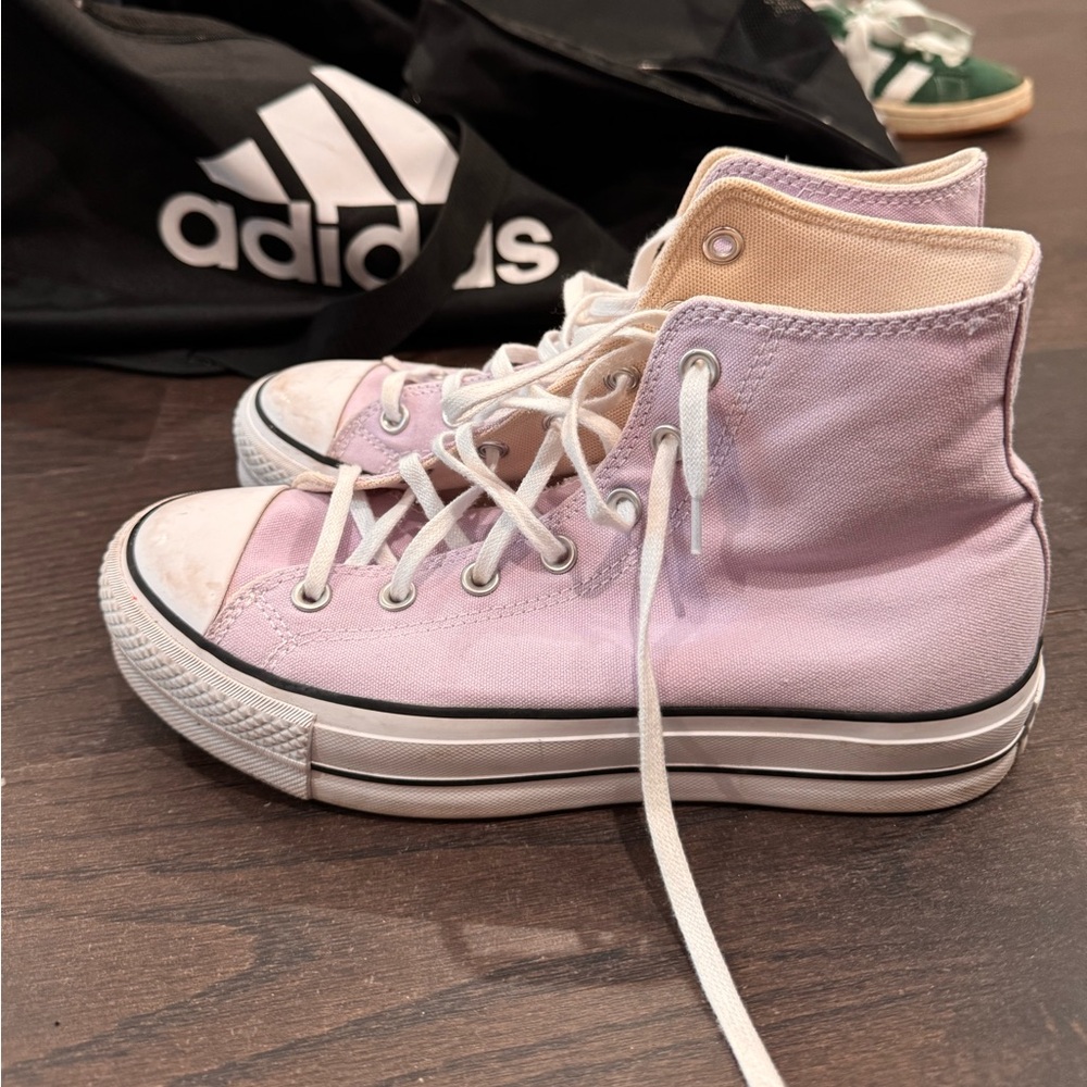 Converse Womens High top Platform lilac purple sneakers